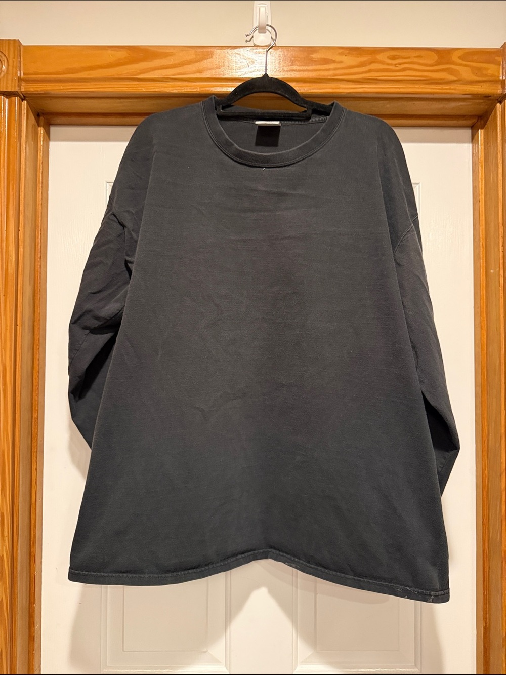 Men's Black Crewneck Pullover Sweatshirt
